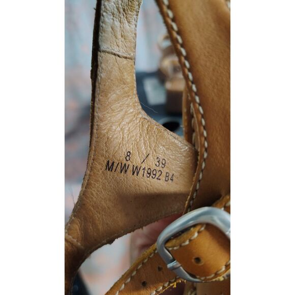 Born Women's Leather Size 8 Tan Ankle Strap Open Toe Sandals - Picture 4 of 10